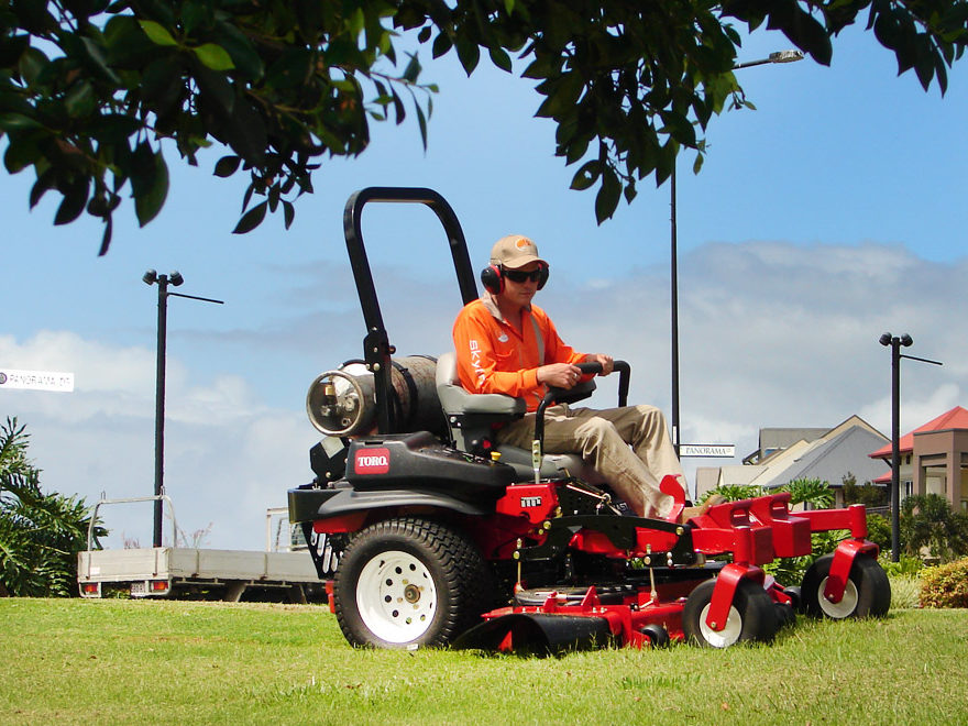 Landscape Construction and Lawn care services